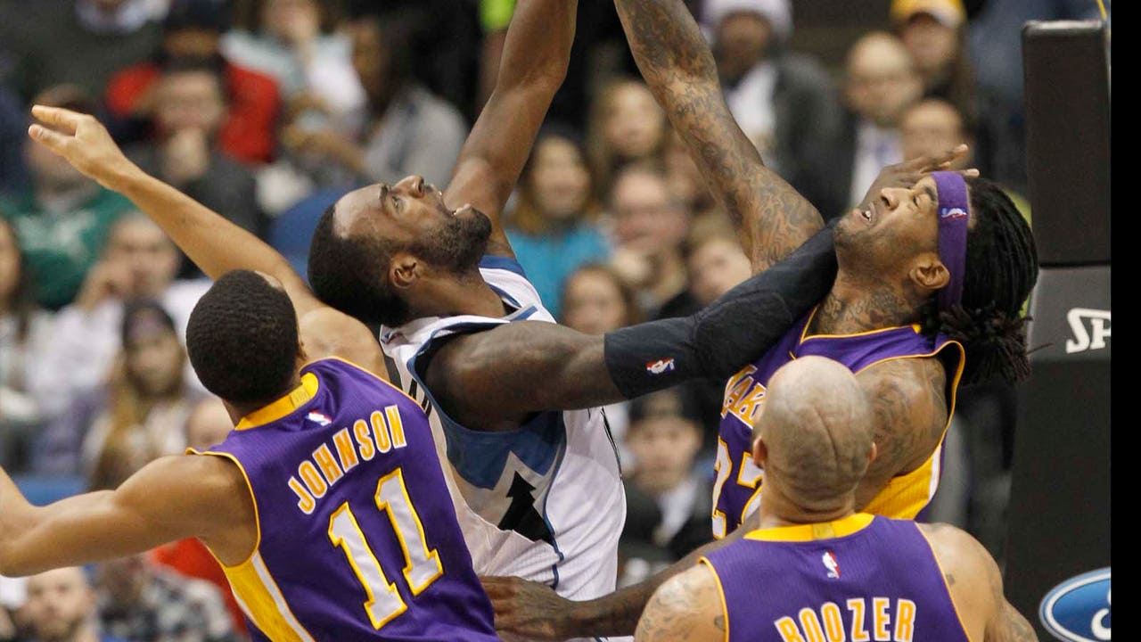 Timberwolves fall short against Lakers